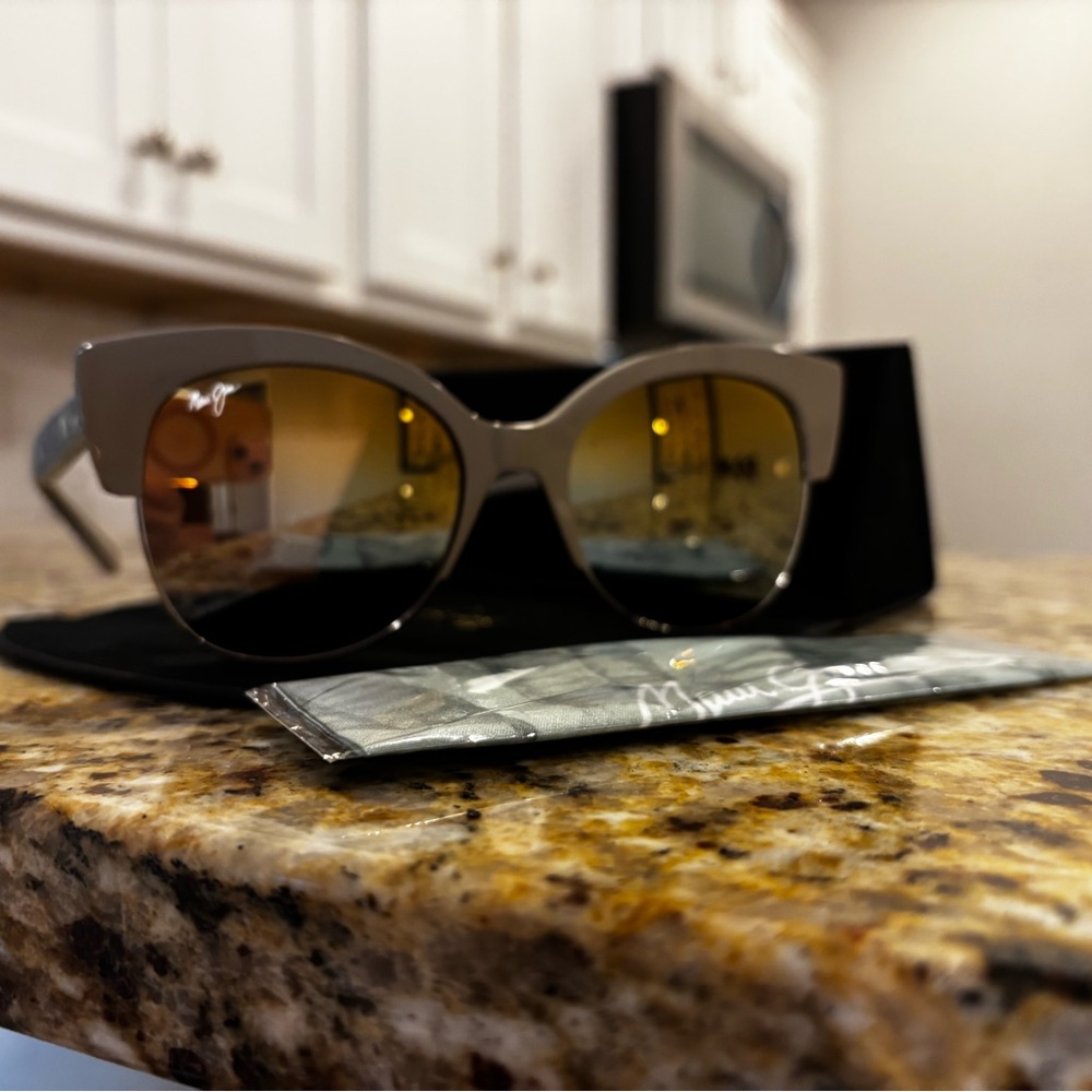 Maui Jim Gray Frame Sunglasses with Amber Gradient Lenses